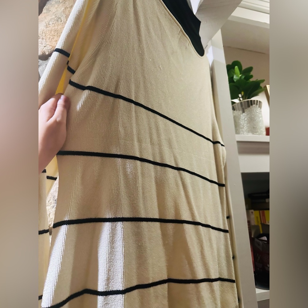 H&M edition lux Cream and Black Striped Sweater. Very heavy. Size XL. - Picture 10 of 11